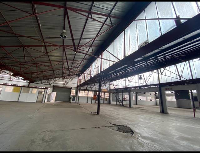 4,302M² WAREHOUSE FOR SALE IN INDUSTRIA WEST